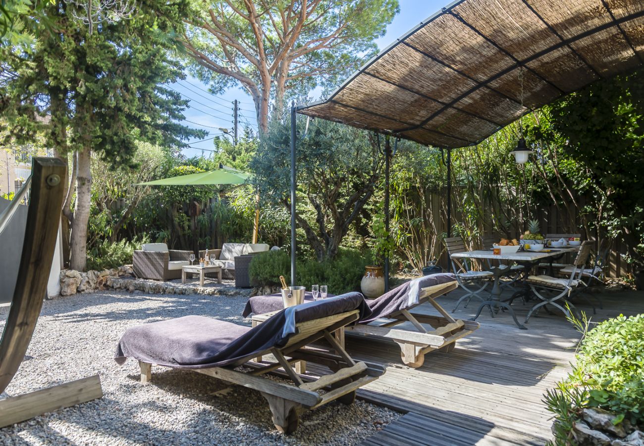 Villa in Juan-les-Pins - LE COTTAGE