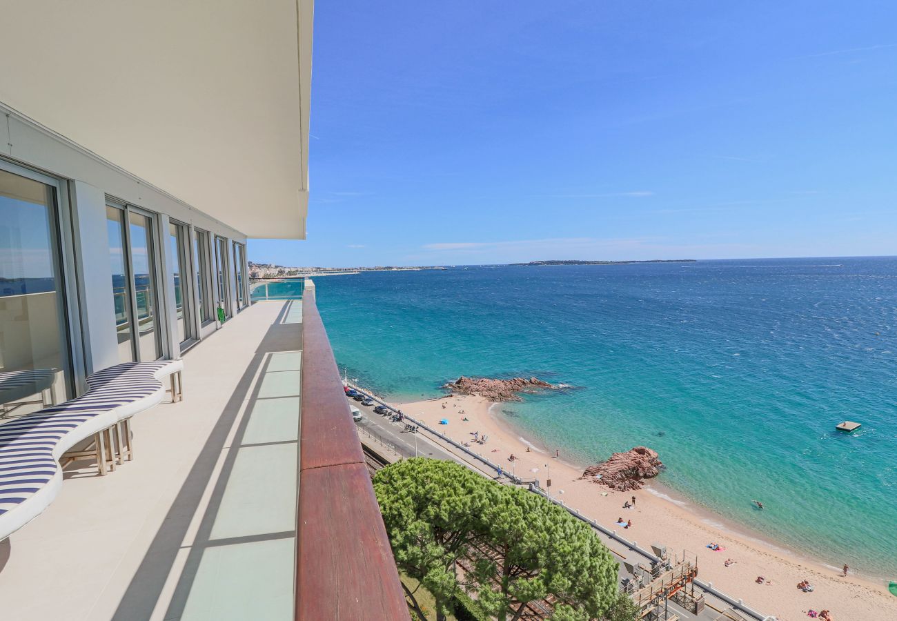 Apartment in Cannes-la-Bocca - LA MER 