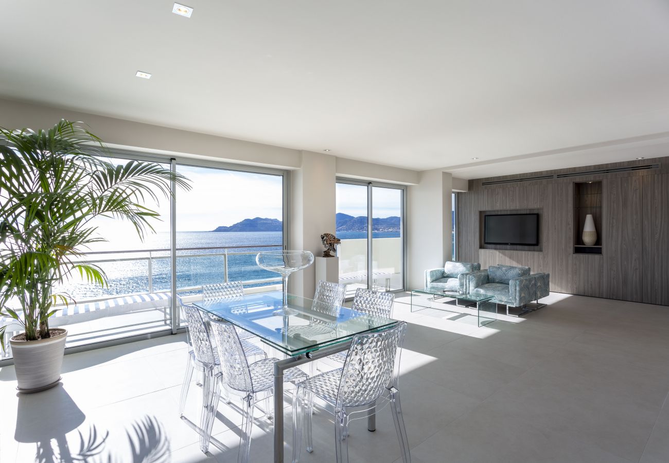 Apartment in Cannes-la-Bocca - LA MER 