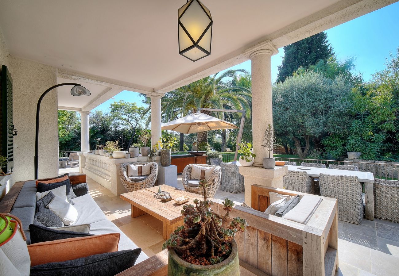 Villa in Antibes - LE BEAUVERT