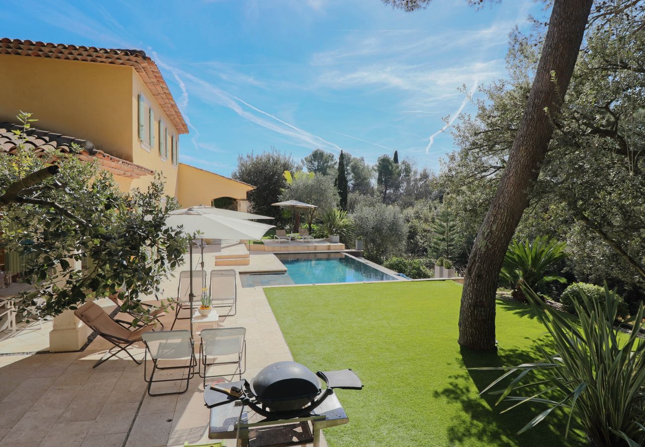 Villa in Antibes - VILLA DES COLLINES