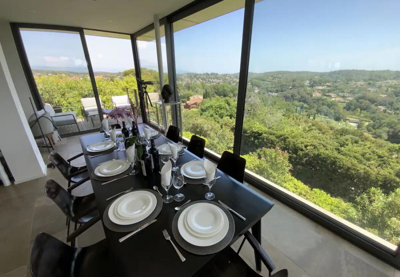 Villa à Mougins - LA TERRASSE